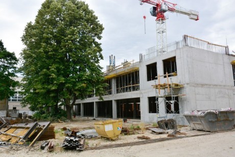 Jól halad a Szent György Kórház új tömbjének építése