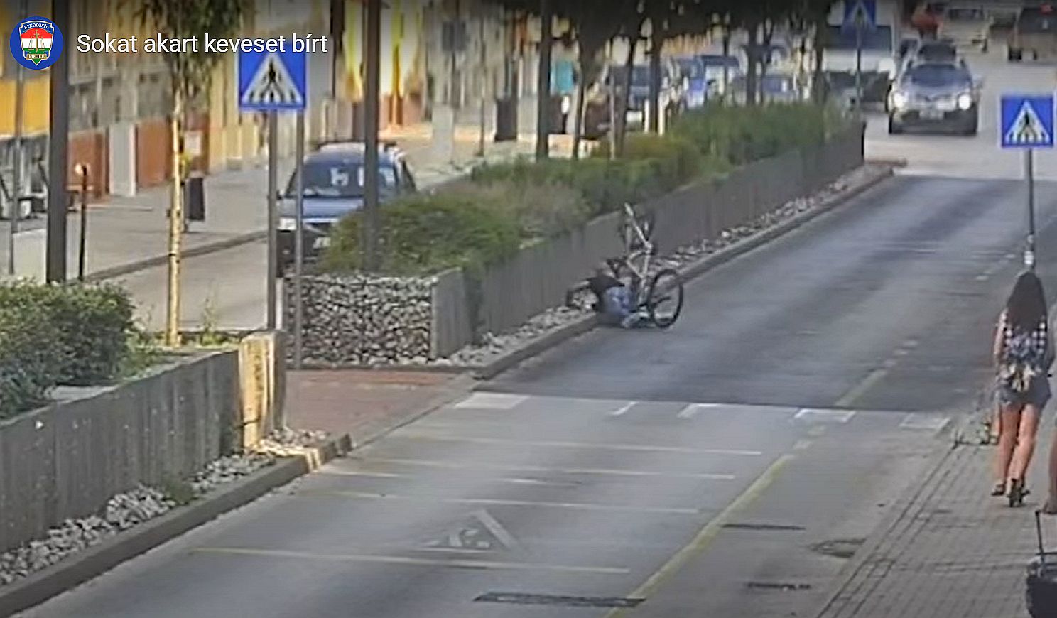 Visszapattant a gabionfalról a biciklitolvaj - a térfigyelő kamerák segítségével elfogták