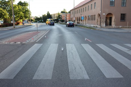 Gyalogost gázoltak a Béke téren - Látta a balesetet? Jelentkezzen!