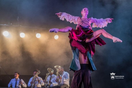 Parádé a Boban Markovic Orkestar-ral és a Székesfehérvári Balett Színházzal