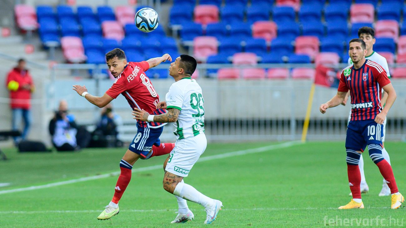 Közös megegyezéssel elhagyja a Fehérvár FC csapatát a francia középpályás, Houri