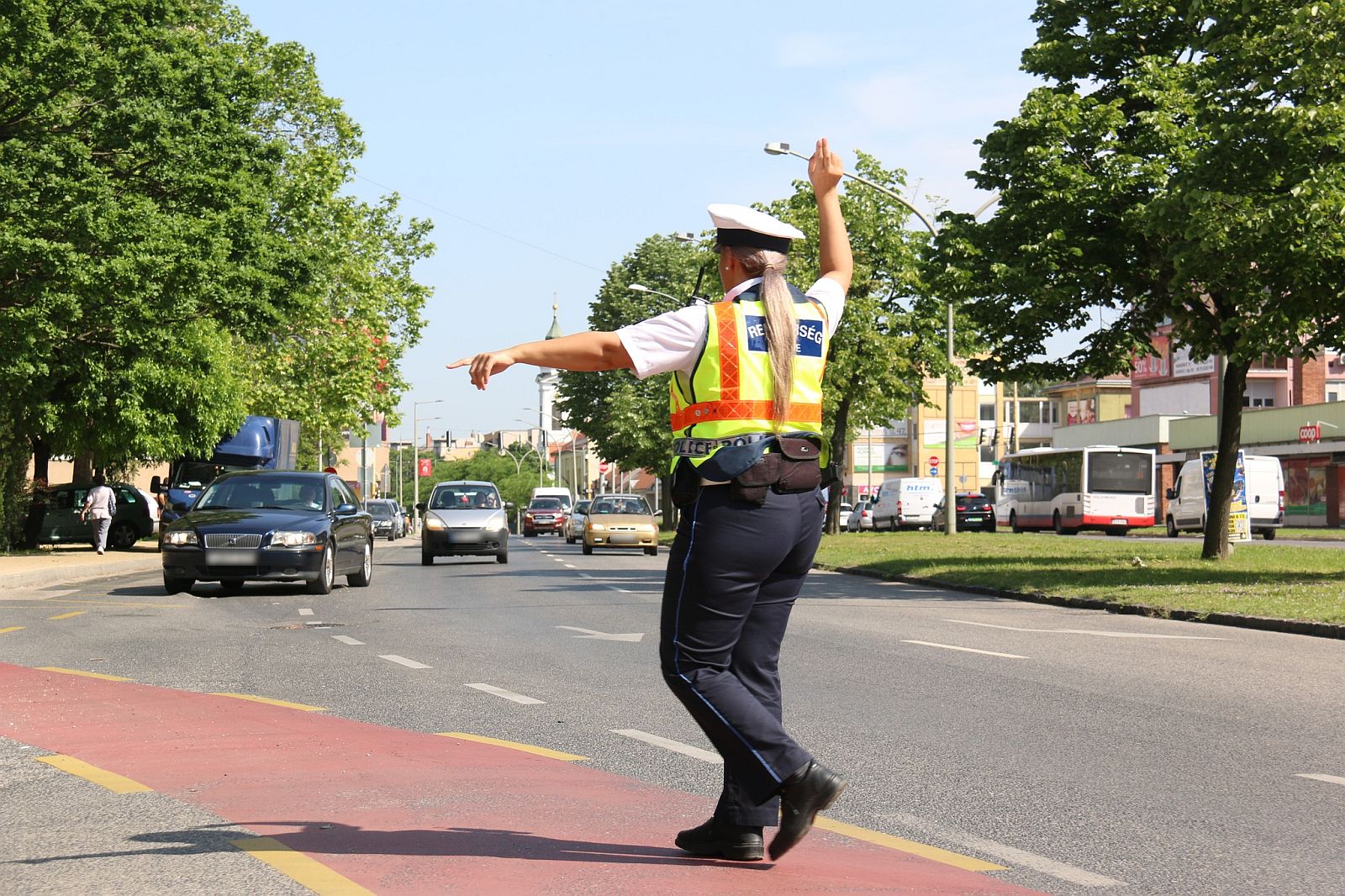 Fókuszban a  közlekedésbiztonság - közel ezerötszáz gyorshajtó egy hét alatt a vármegye útjain