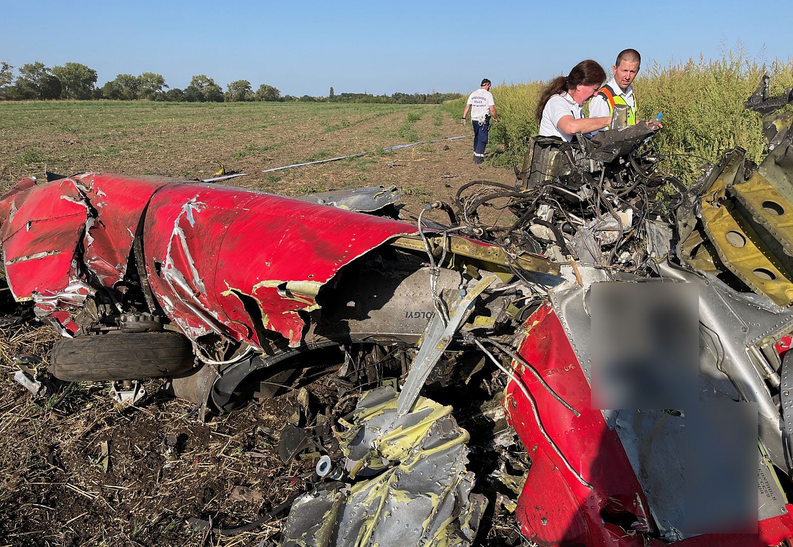 Tragédia történt a börgöndi repülőnapon - lezuhant egy sportrepülő