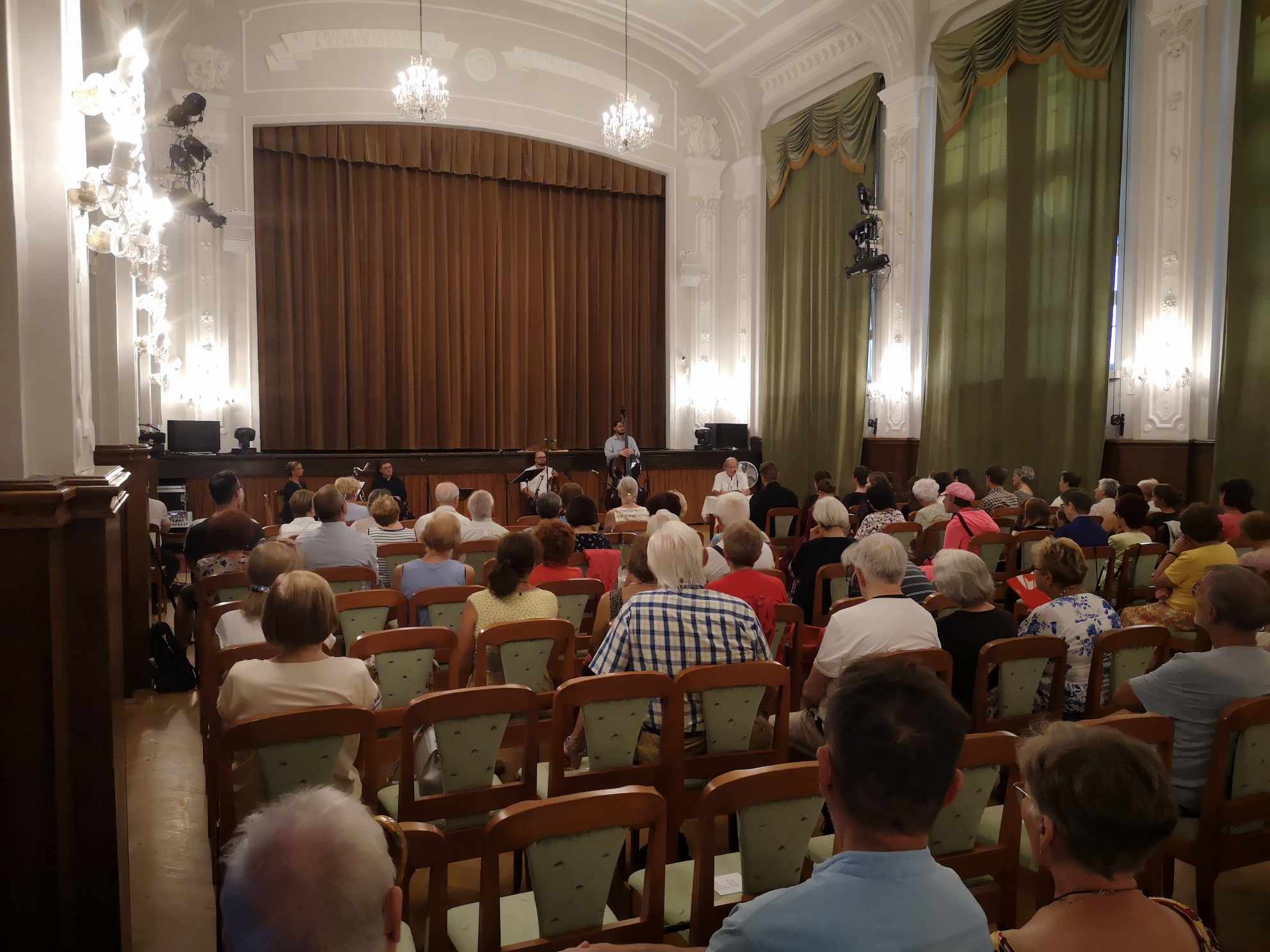 Petőfi és Csoóri Sándor - irodalom és zene találkozása a Szent István Művelődési Házban