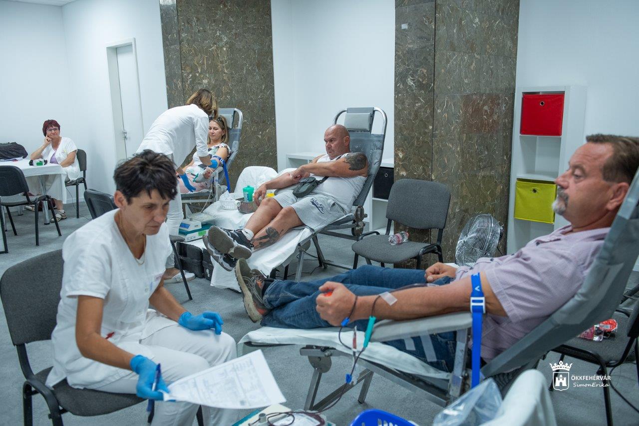 IX. Civil Véradás - idén is sokan segítettek a Titkok Házában