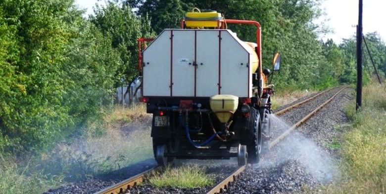 Gyomirtást végez a MÁV – egy Székesfehérvárt érintő vonalon is dolgoznak szeptember 18-án