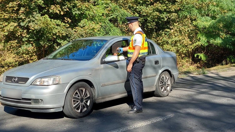 Több mint százan nem használtak biztonsági övet - közlekedésrendészeti összefoglaló
