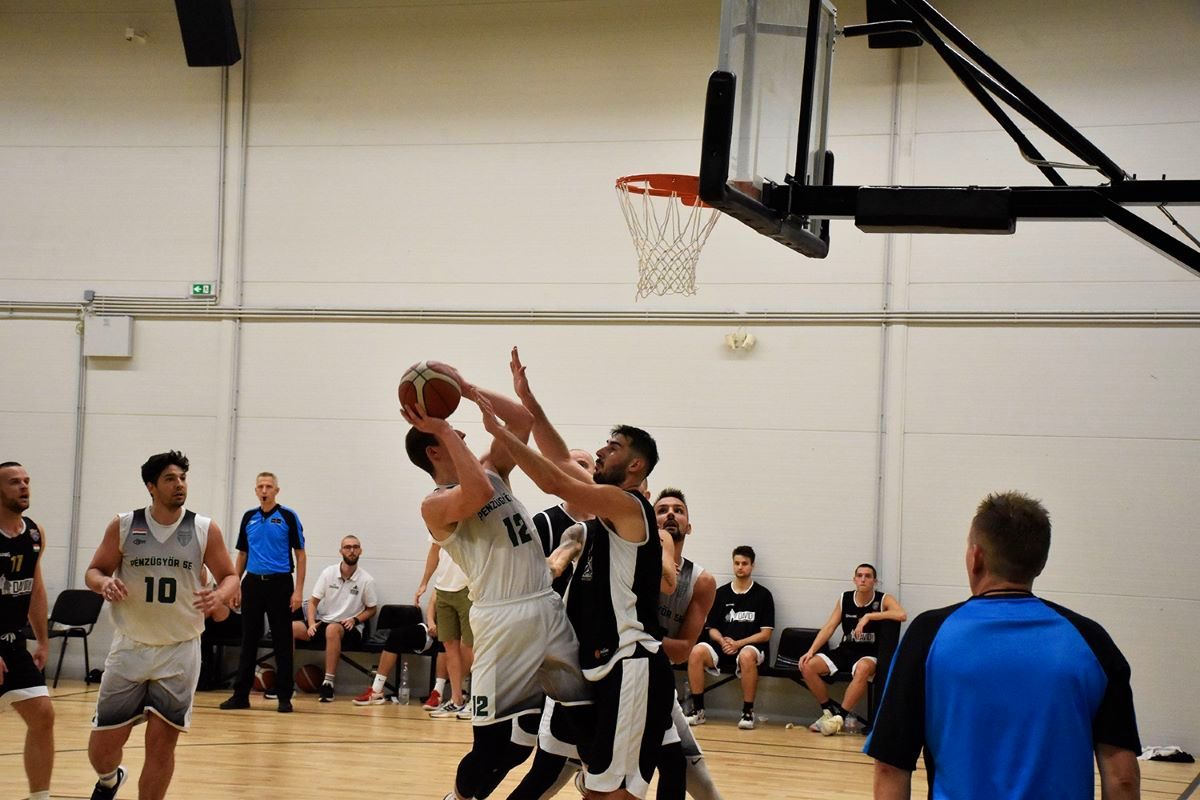 Nagyarányú győzelmek a Dávid Kornél Kosárlabda Akadémia csapataitól