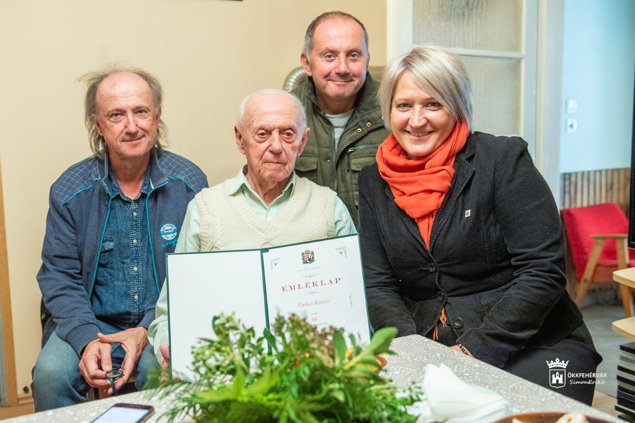 Mindig mozgásban – a 90 éves Farkas Károlyt köszöntötték