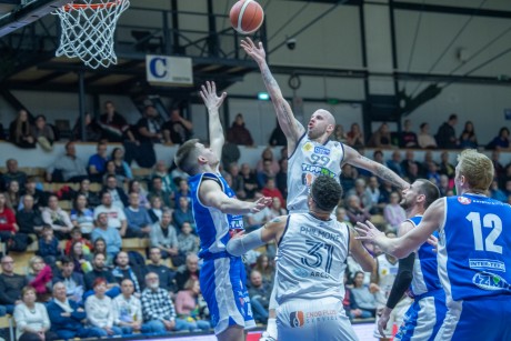 Kiütéses győzelmet aratott az Alba az év utolsó hazai meccsén