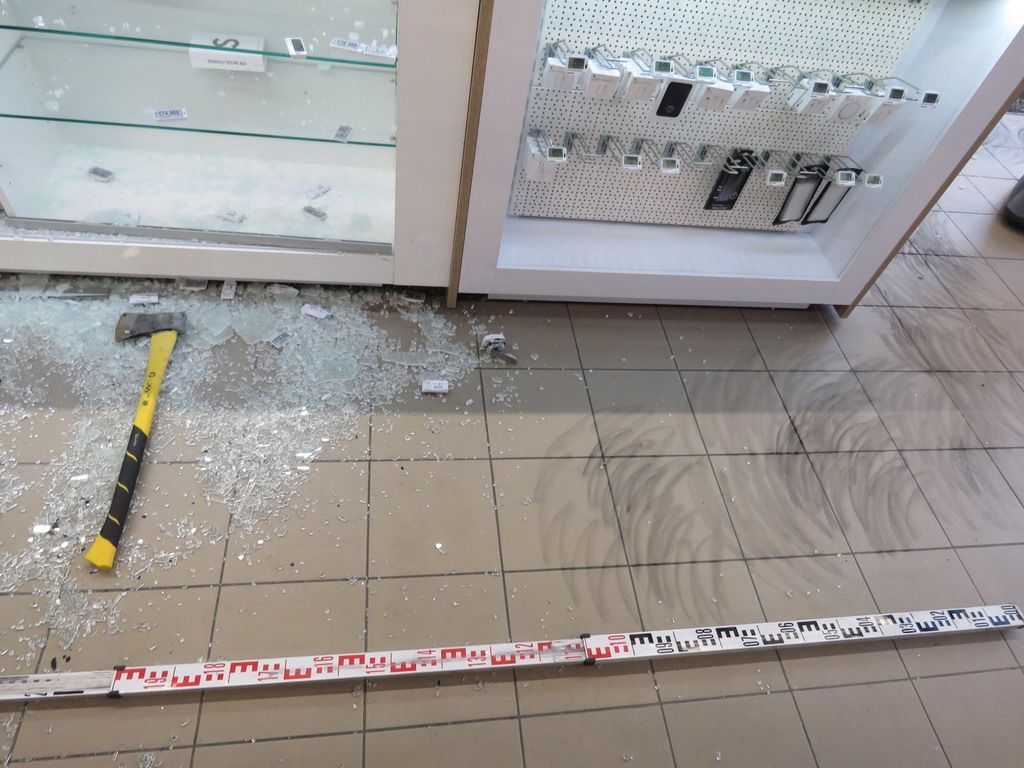 Elfogták a baltás betörőbandát a székesfehérvári rendőrök