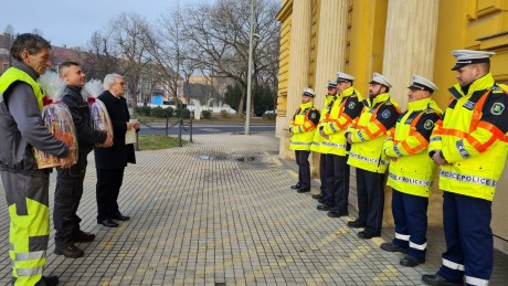 Hagyomány - Fejér vármegyei rendőröket jutalmazott a Magyar Autóklub