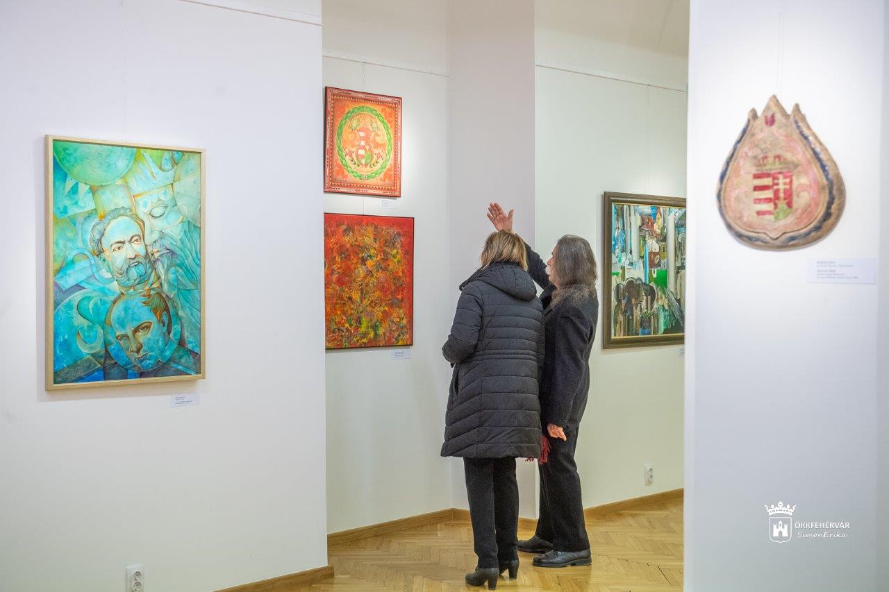 Magyar Himnusz - összművészeti kiállítás nyílt Kárpát-medencei alkotók munkáiból