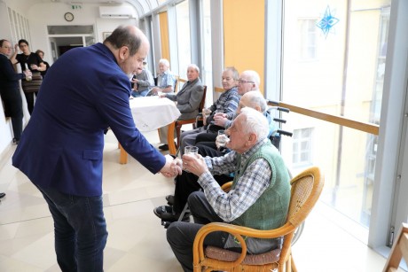 Legyen neked ma minden szép pillanat…– 90. születésnapja alkalmából köszöntötték Zátrok Józsefet