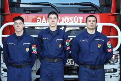 Újonc tűzoltókat köszöntöttek a vármegyei katasztrófavédelemnél