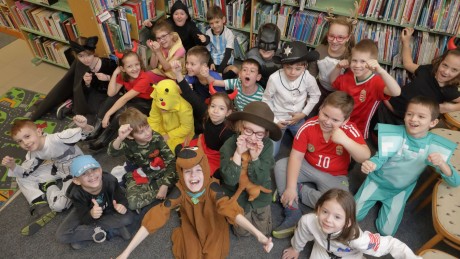 Állati Farsang február végéig a Tolnai utcai Tagkönyvtárban