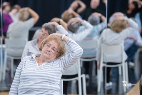 TáncTerápia65+ - új sorozat a Székesfehérvári Balett Színházzal