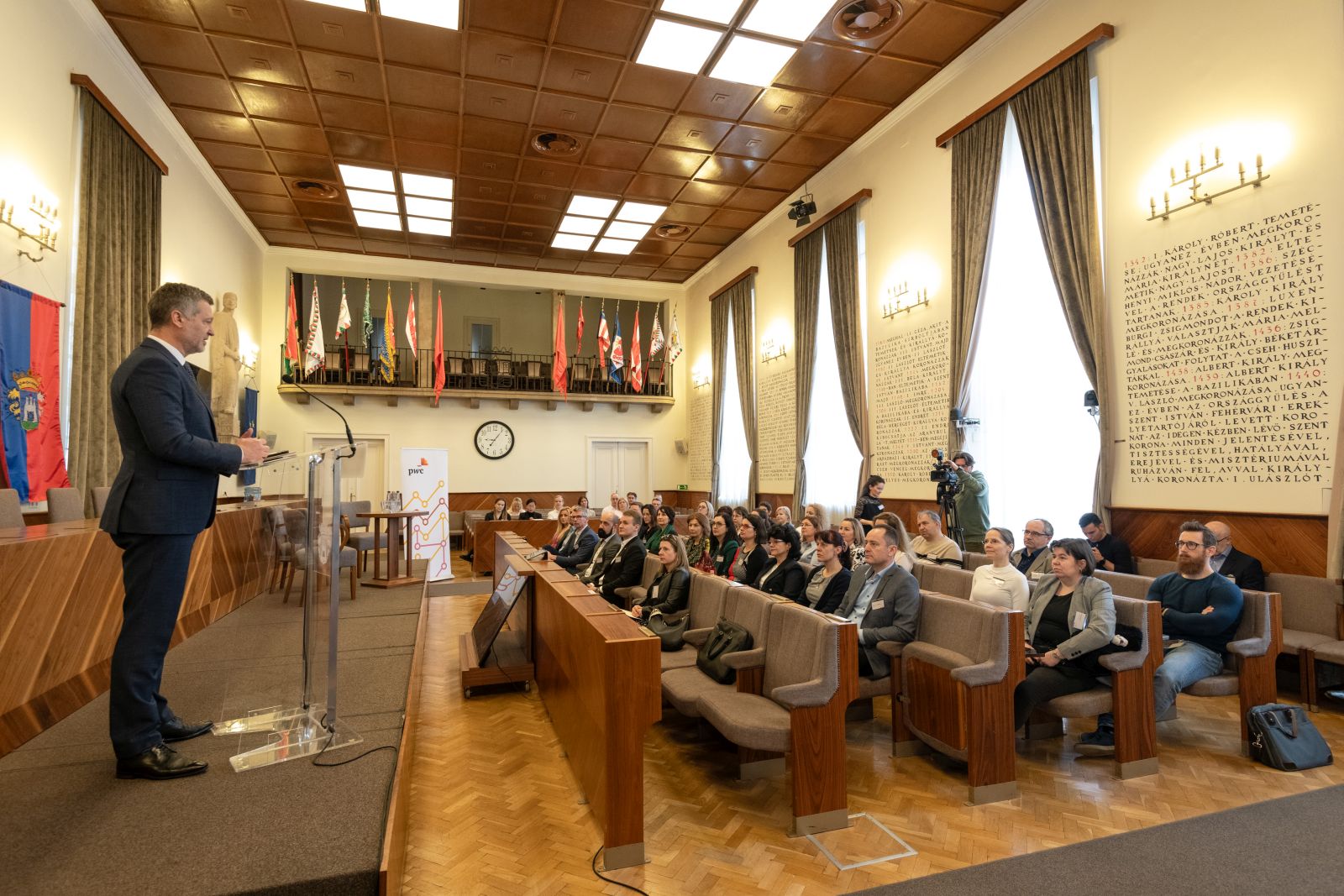 Adózás 2024 – az áfától az idegenrendészetig - szakmai fórum a Városházán