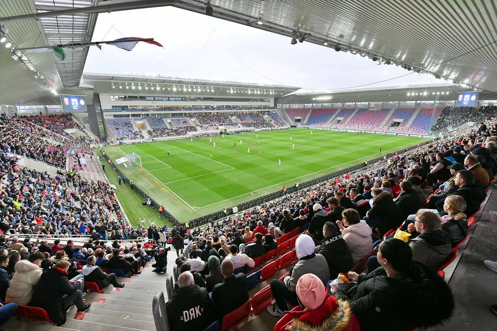 Pont nélkül maradtunk hazai pályán a vasárnap délutáni rangadón