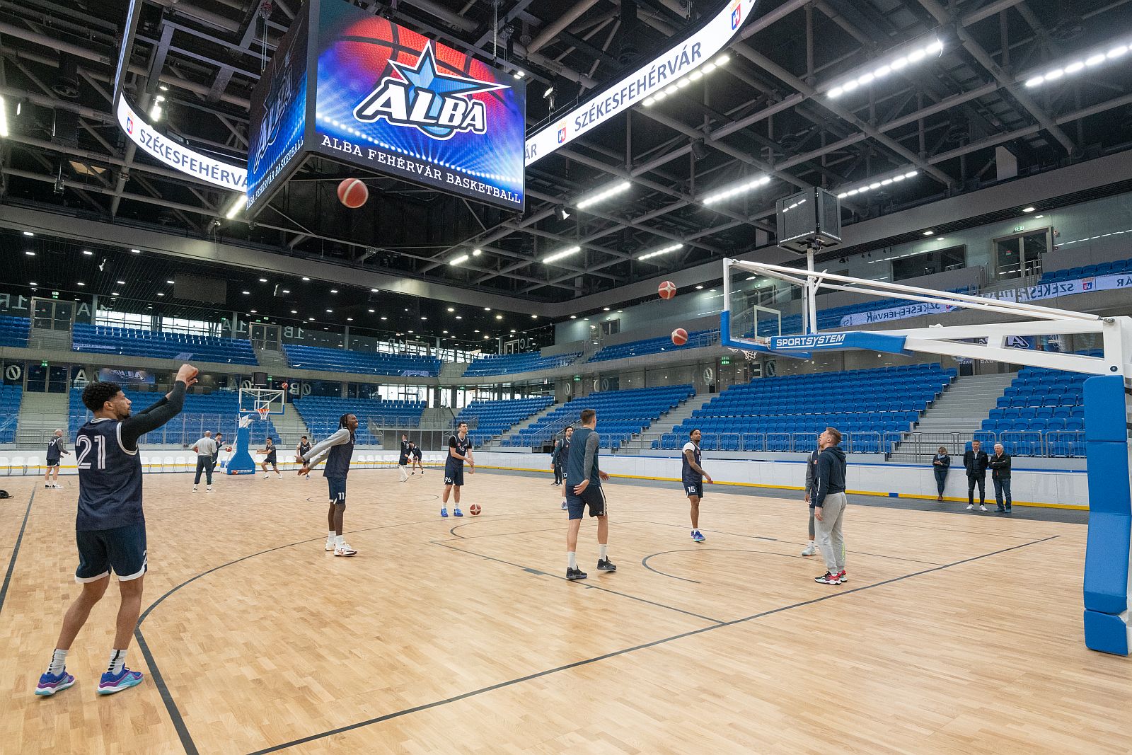 Parkettás burkolat - az Arconic Alba Fehérvár is kipróbálta az Alba Arénát