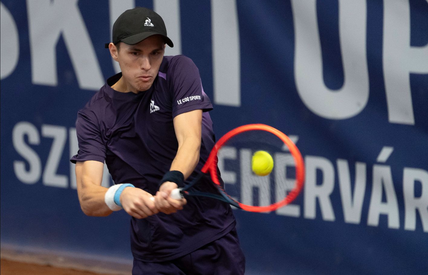 Székesfehérvári tenisztorna - Piros Zsombor negyeddöntőbe jutott