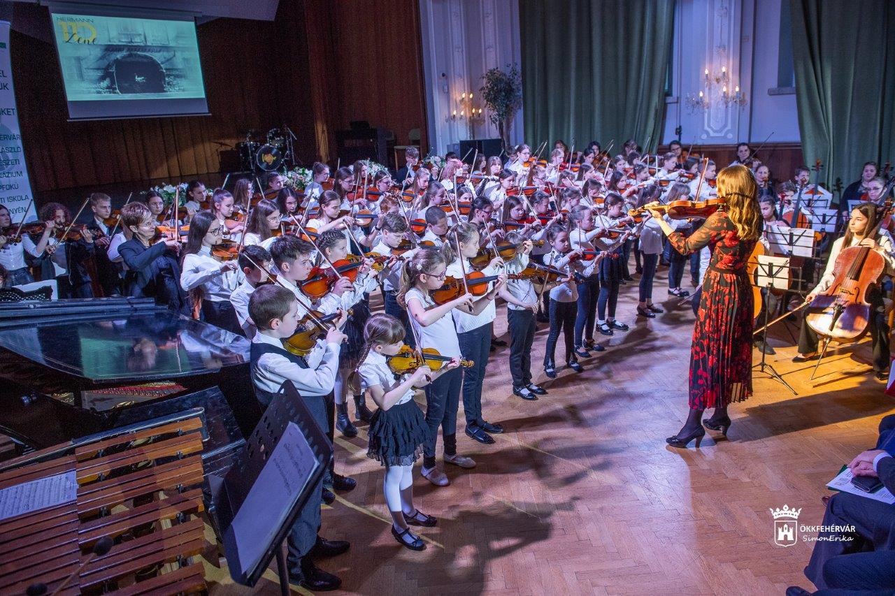 Ünnepi gálahangverseny a Hermann Zeneiskola 110 éves fennállása alkalmából