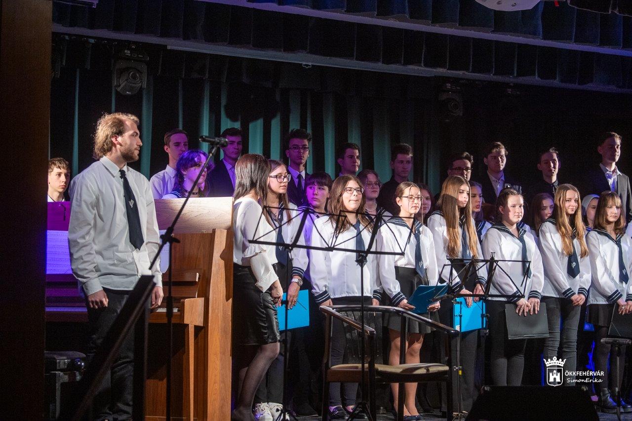 Tehetségek a színpadon - ilyen volt az idei vasváris művészeti bemutató