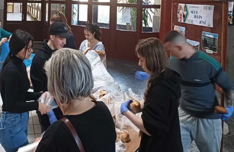 Édes meglepetés is kerülhet a meleg étel mellé - felajánlásokat várnak