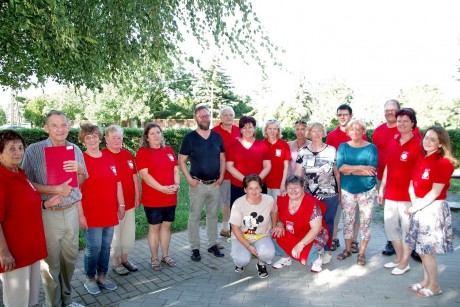 Jótékonysági locsolóbált szervez az Öreghegyi Karitász Csoport