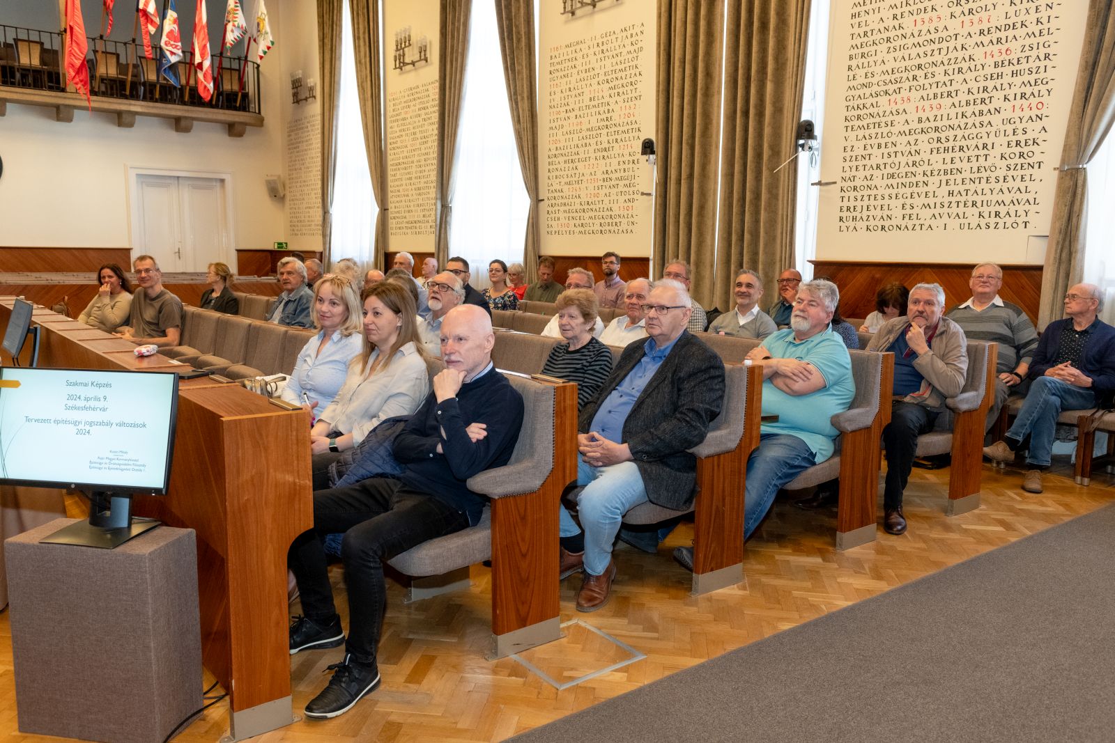 Szakmai napot tartott a Városházán a Fejér Vármegyei Építészek Kamarája