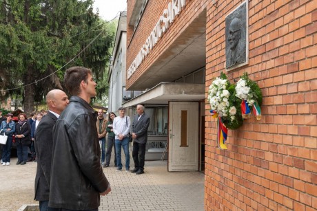 Felavatták Demeter Vilmos és a legjobb sportolók dicsőségfalát a Széchenyiben