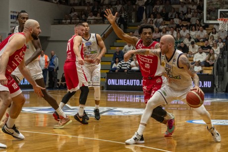 Másodszorra az Olaj volt a jobb - Folytatás pénteken, Székesfehérváron