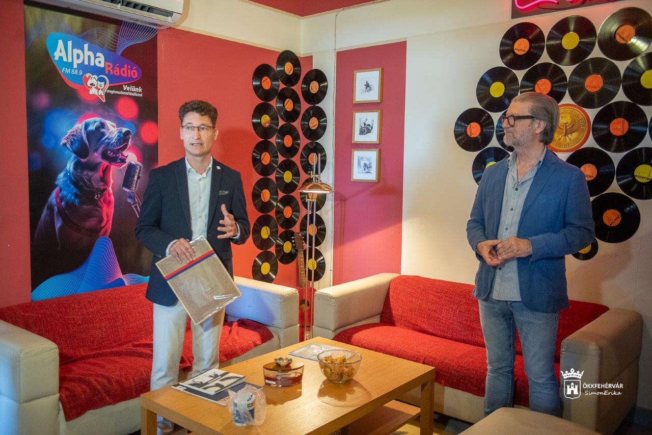 Felelős állattartás - tízéves fennállását ünnepelte az Alpha Rádió