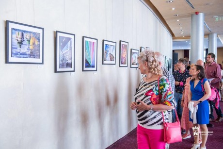 Fehérvár épületei – a fotópályázat legjobb alkotásai a színházban