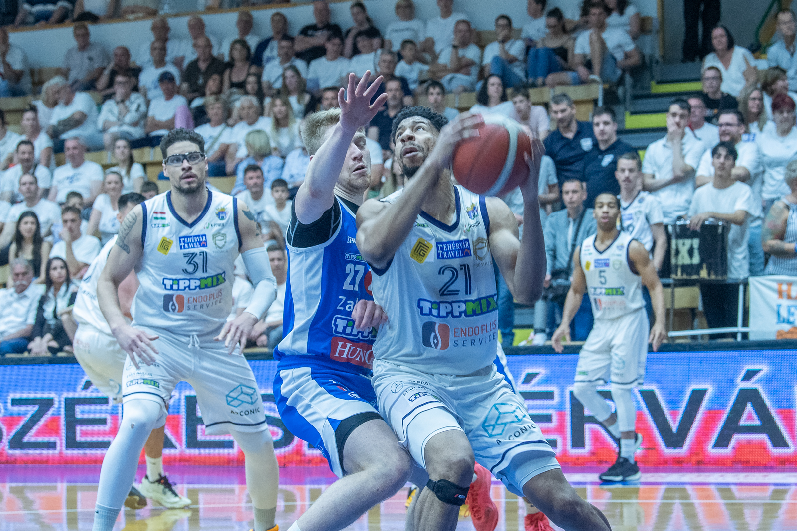 A dobogóért játszanak - az Alba pénteken a Vidi szombaton lép pályára