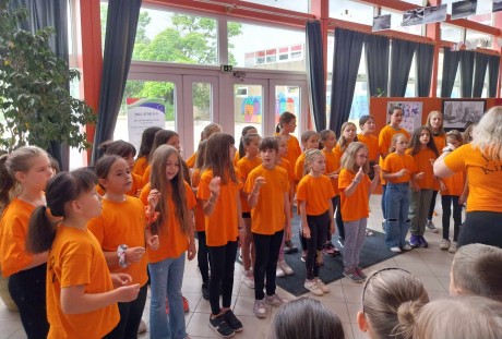 Gorsiumos diákok alkotásai az István Király suliban