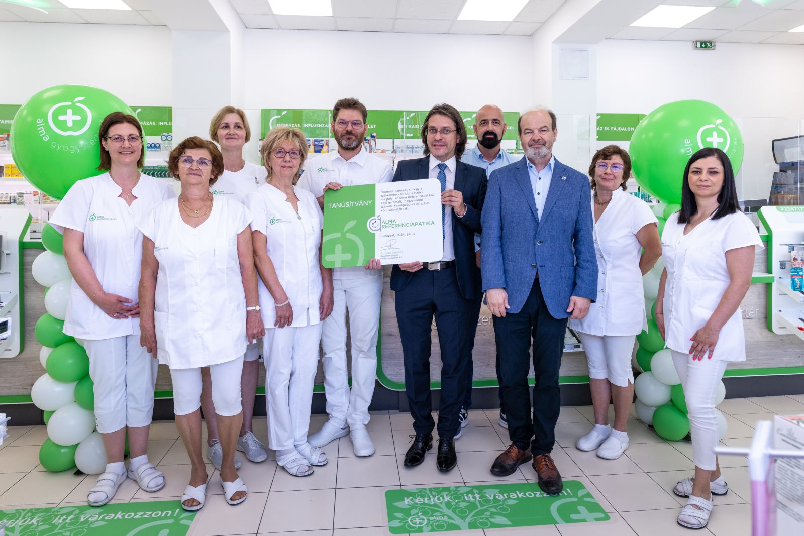 Megújult és referencia patikaként működik tovább az Alpha Patika