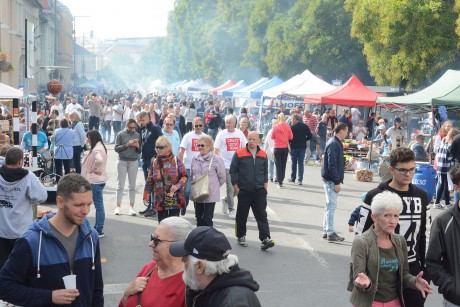 Főzzön és győzzön - Elindult a jelentkezés a Lecsófőző Vigasságra