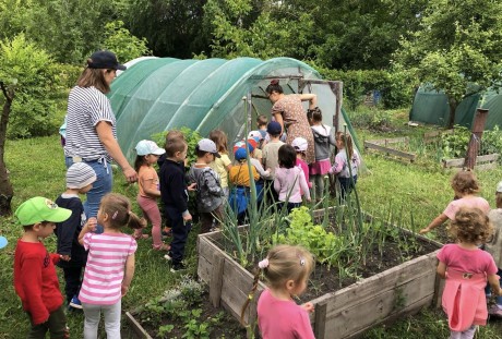 Kertlátogatás csütörtökön a Tündök – Családi kisgazdaságnál