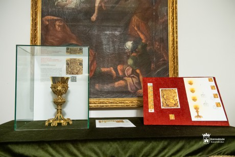 Székesfehérvári gótikus kehely szerepel a Magyar Posta karácsonyi bélyegén