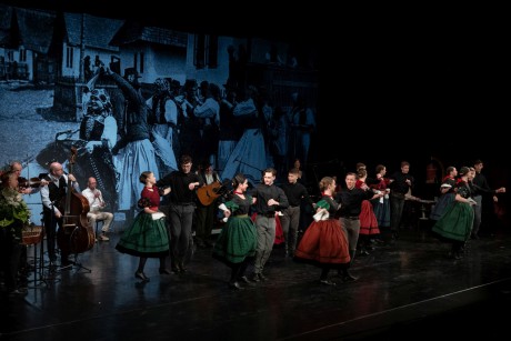 Az „Aranybulla” Könyvtár Alapítvány kapta a Pro Cultura-díjat a magyar kultúra napján