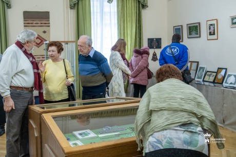 Mesterek és tanítványok - népművészeti kiállítás nyílt a Szent István Művelődési Házban