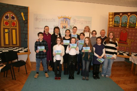 Hatvan mese érkezett – vasárnap tartották a XX. Tollpihe Meseíró Pályázat eredményhirdetését