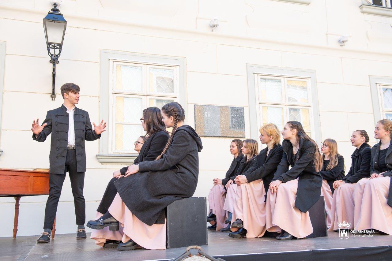 Fiatalok jelentkezését várják a március 15-i ünnepségre