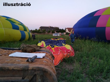 Felgyulladt a hőlégballon és meghalt egy utas - a bíróság szerint a ballonkapitány bűnös