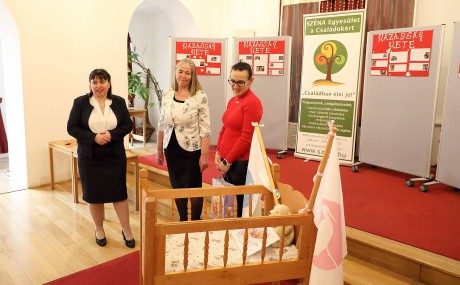 Házasság Hete - ismét gazdára talált a SZÉNA vándorbölcsője