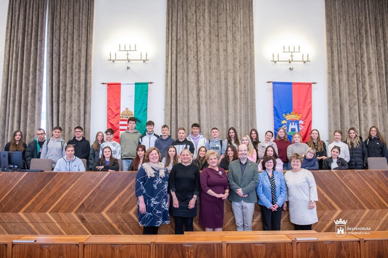 A Városházán fogadták a Schwäbisch Gmündből érkezett diákokat