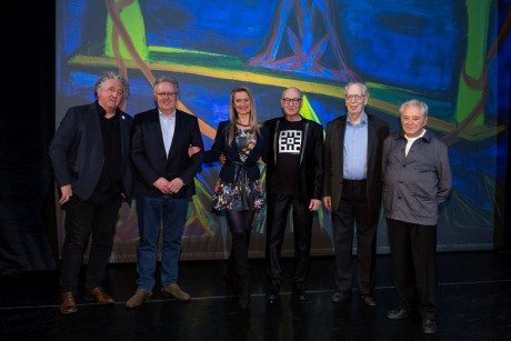 Vándorállat a libikókán - az opera varázsáról beszélgetett vendégeivel Szikora János