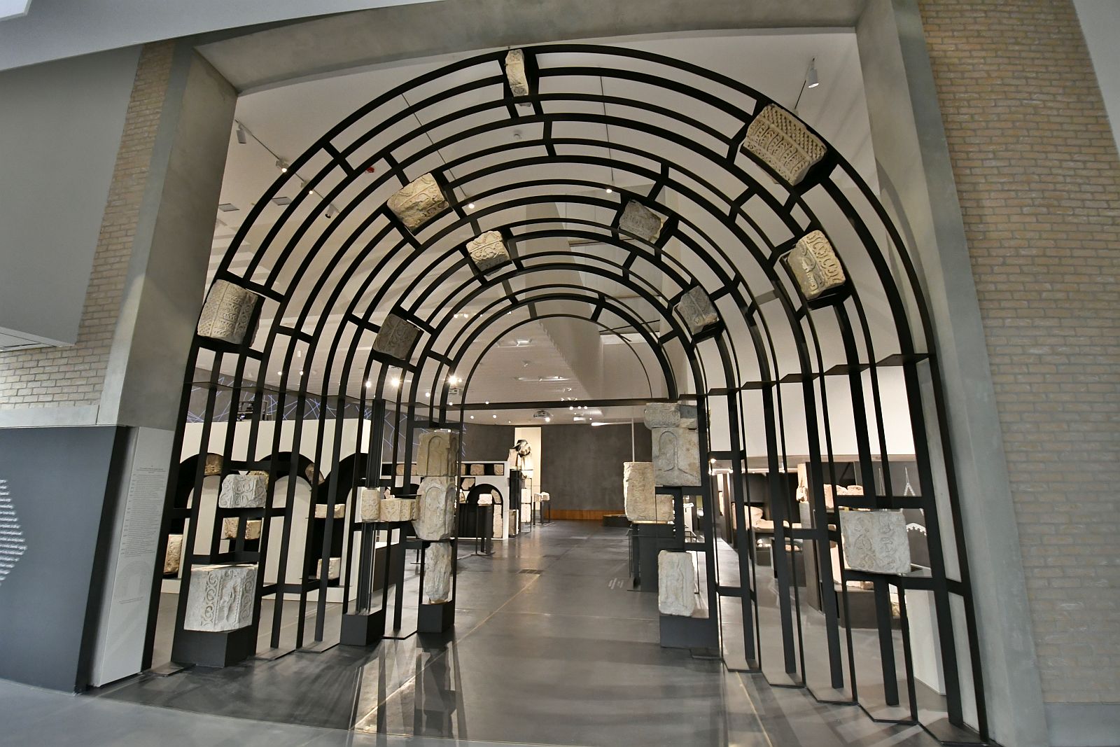 Varga Gábor Farkas grafikusművész alkotásai láthatók „A hónap műtárgya” sorozatban