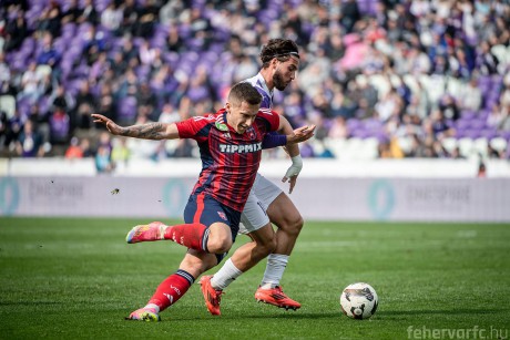 Bombagóllal, hosszabbításban mentett pontot a Fehérvár FC Újpesten